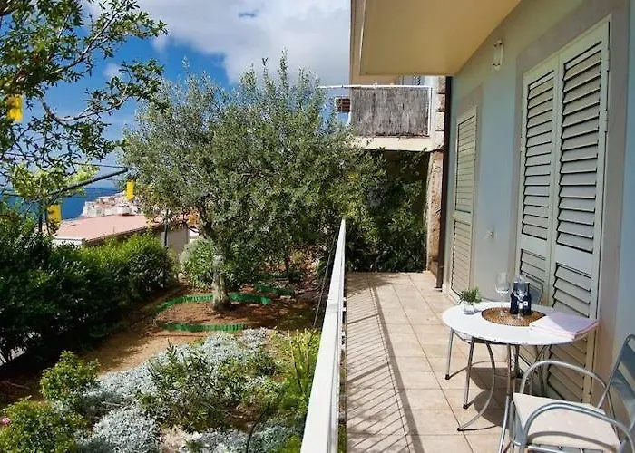 Sipa - Garden One Bedroom With Balcony And Partial Sea View C Dubrovnik