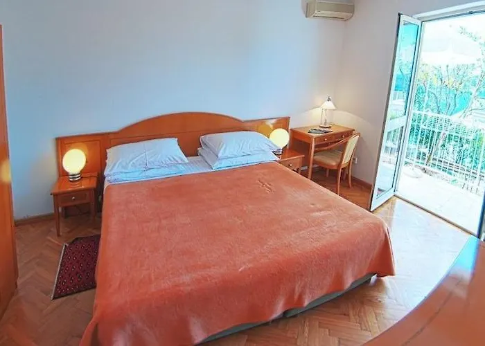 Sipa - Garden One Bedroom With Balcony And Partial Sea View C 두브로브니크